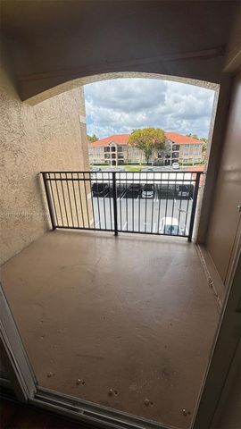 131 SW 117th Ave 8305, Pembroke Pines, FL 33025