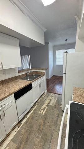 131 SW 117th Ave 8305, Pembroke Pines, FL 33025