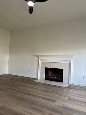 2118 Laurel Oaks Drive, Houston, TX 77014