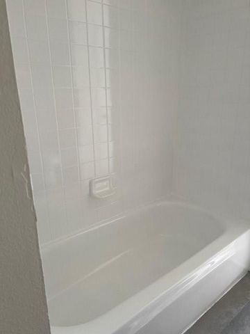 2118 Laurel Oaks Drive, Houston, TX 77014