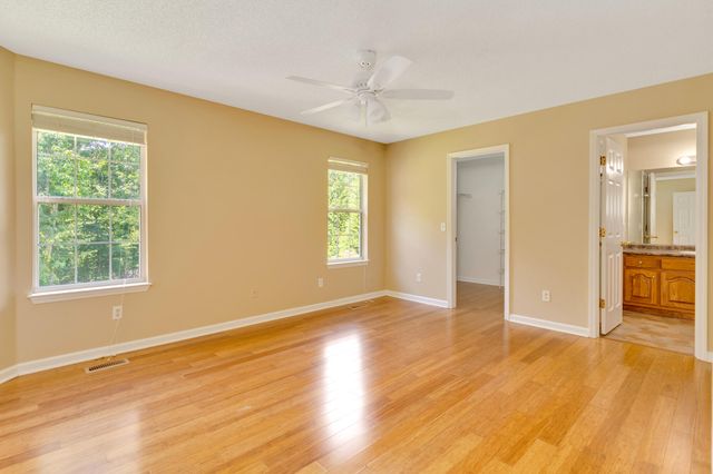 6815 Sawtooth Drive, Ooltewah, TN 37363