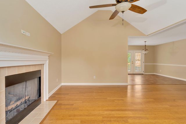 6815 Sawtooth Drive, Ooltewah, TN 37363