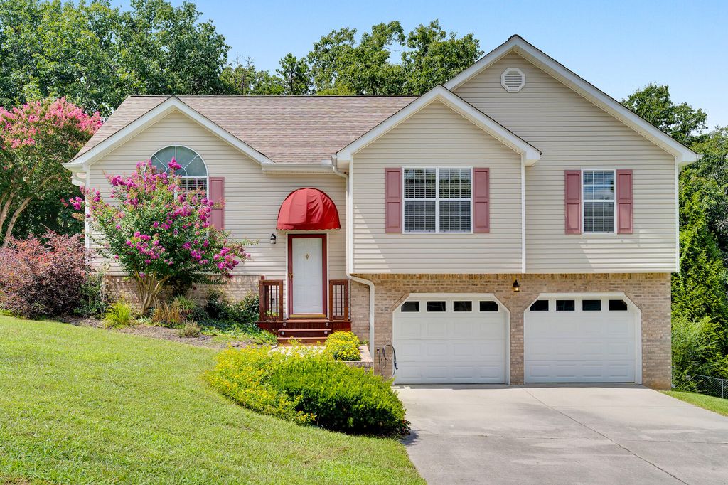 6815 Sawtooth Drive, Ooltewah, TN 37363