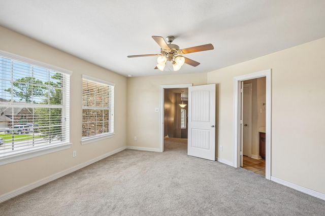 405 Old Orchard Drive, Dickinson, TX 77539