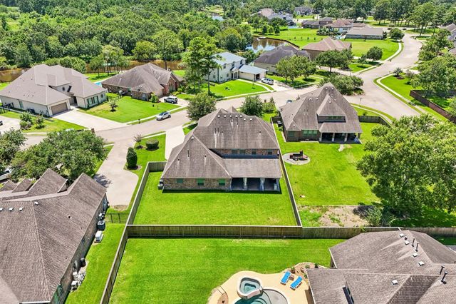 405 Old Orchard Drive, Dickinson, TX 77539