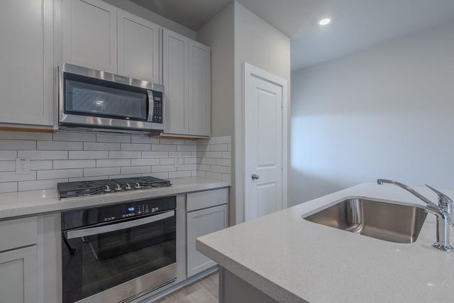 13323 Prado Ridge Lane, Rosharon, TX 77583