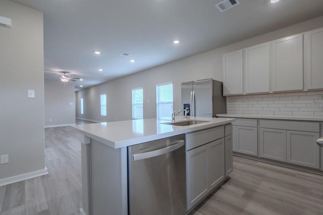 13323 Prado Ridge Lane, Rosharon, TX 77583