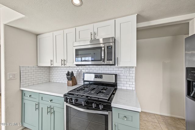 2501 E BLANCHE Drive, Phoenix, AZ 85032