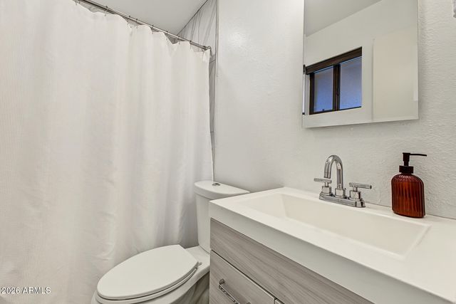 2501 E BLANCHE Drive, Phoenix, AZ 85032