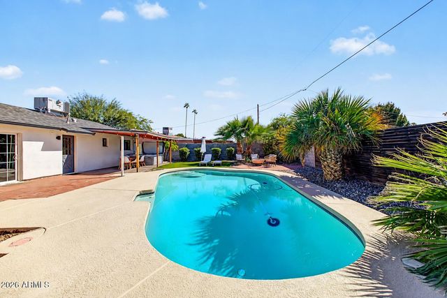 2501 E BLANCHE Drive, Phoenix, AZ 85032
