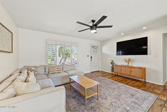 2501 E BLANCHE Drive, Phoenix, AZ 85032