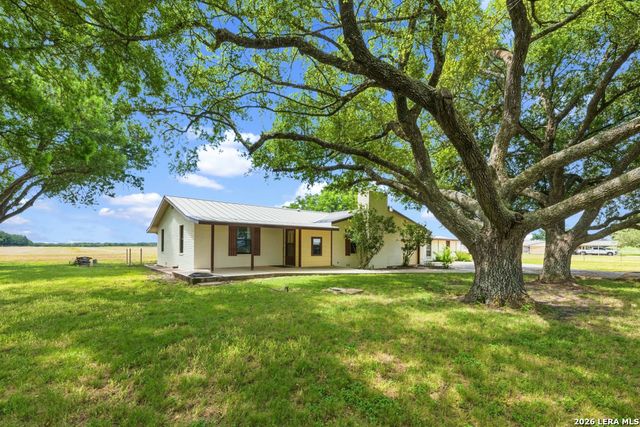 2531 LOWER SEGUIN RD, Marion, TX 78124