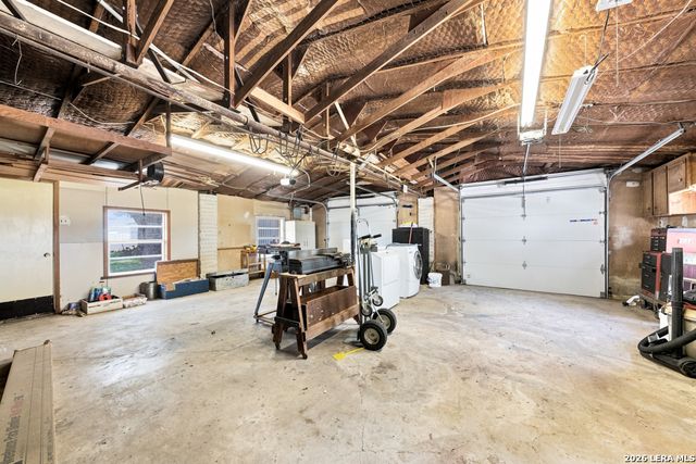 2531 LOWER SEGUIN RD, Marion, TX 78124