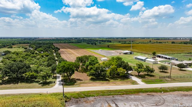 2531 LOWER SEGUIN RD, Marion, TX 78124