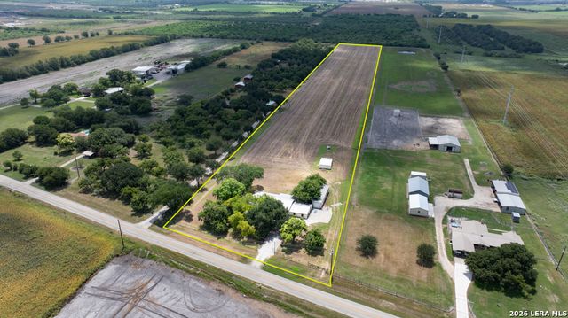2531 LOWER SEGUIN RD, Marion, TX 78124