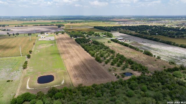 2531 LOWER SEGUIN RD, Marion, TX 78124