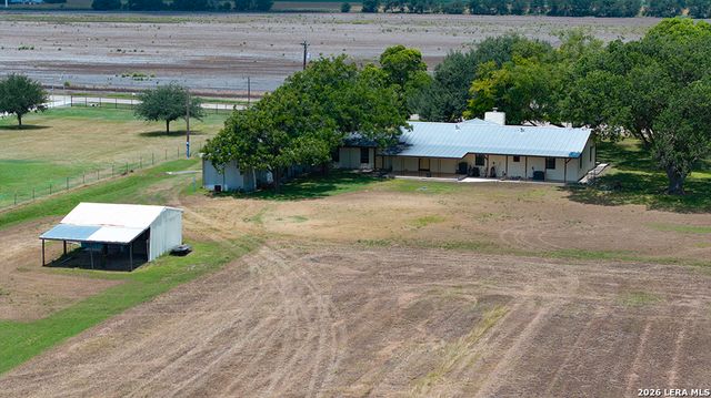 2531 LOWER SEGUIN RD, Marion, TX 78124