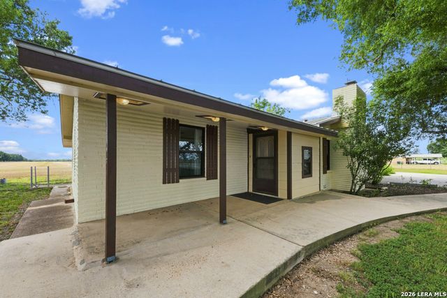 2531 LOWER SEGUIN RD, Marion, TX 78124