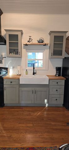 1721 Old Fort Drive, Tallahassee, FL 32301