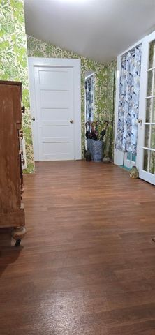 1721 Old Fort Drive, Tallahassee, FL 32301