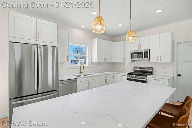 408 3rd Street, Fenton, MI 48430