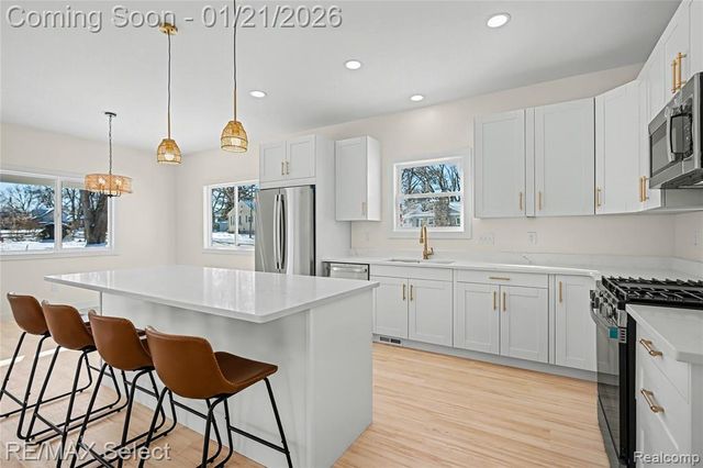 408 3rd Street, Fenton, MI 48430