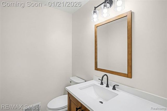 408 3rd Street, Fenton, MI 48430