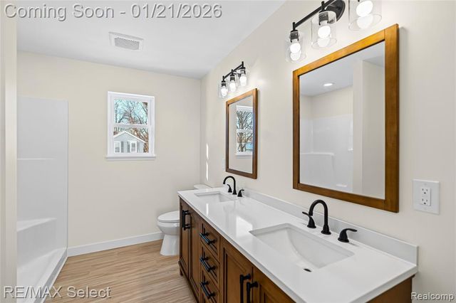 408 3rd Street, Fenton, MI 48430