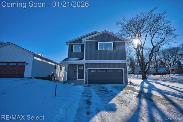 408 3rd Street, Fenton, MI 48430