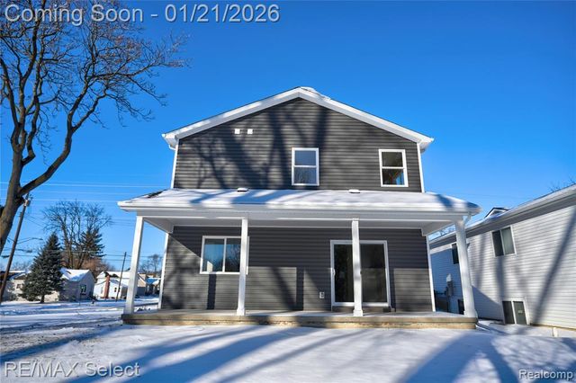 408 3rd Street, Fenton, MI 48430