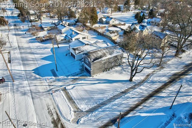 408 3rd Street, Fenton, MI 48430