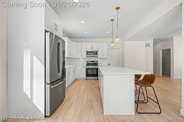 408 3rd Street, Fenton, MI 48430