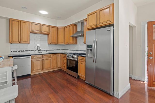 311 Walnut Street, Pacific Grove, CA 93950