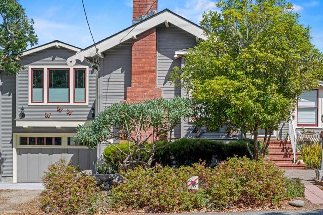 311 Walnut Street, Pacific Grove, CA 93950
