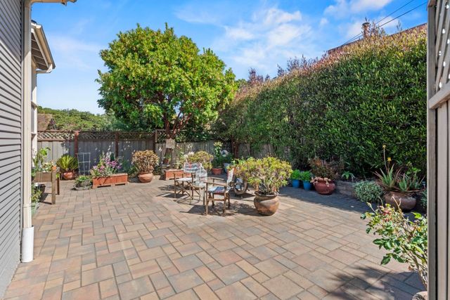 311 Walnut Street, Pacific Grove, CA 93950