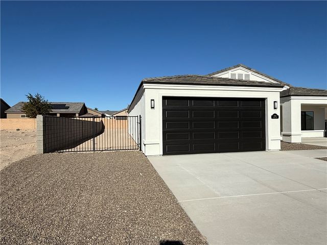 2195 E Hayden Way, Fort Mohave, AZ 86426