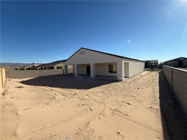 2195 E Hayden Way, Fort Mohave, AZ 86426