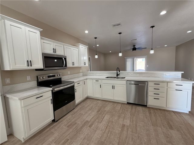 2195 E Hayden Way, Fort Mohave, AZ 86426