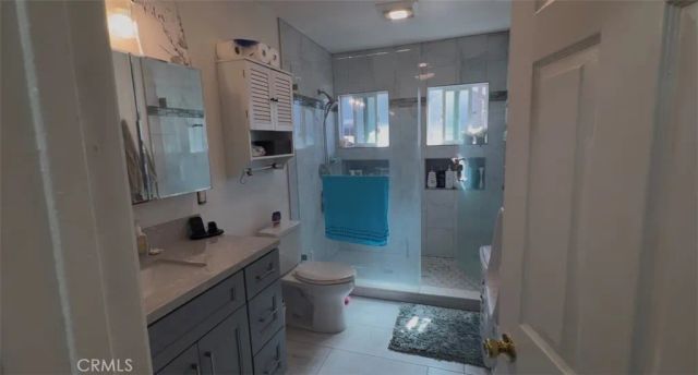 2208 Maple Street, Santa Ana, CA 92707