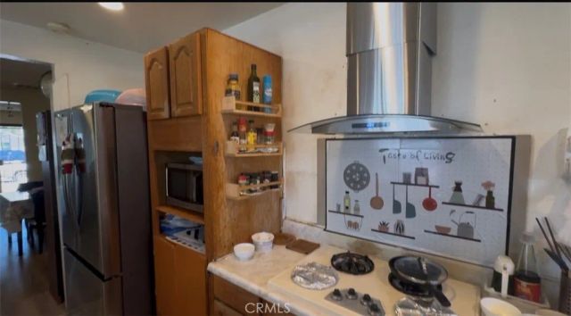 2208 Maple Street, Santa Ana, CA 92707