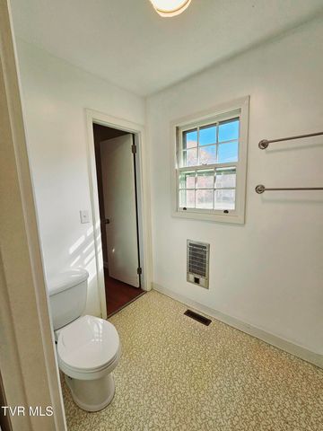 1907 Club Drive, Johnson City, TN 37601