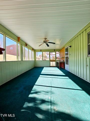 1907 Club Drive, Johnson City, TN 37601