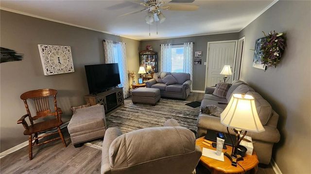 202 S High Street, Arma, KS 66712