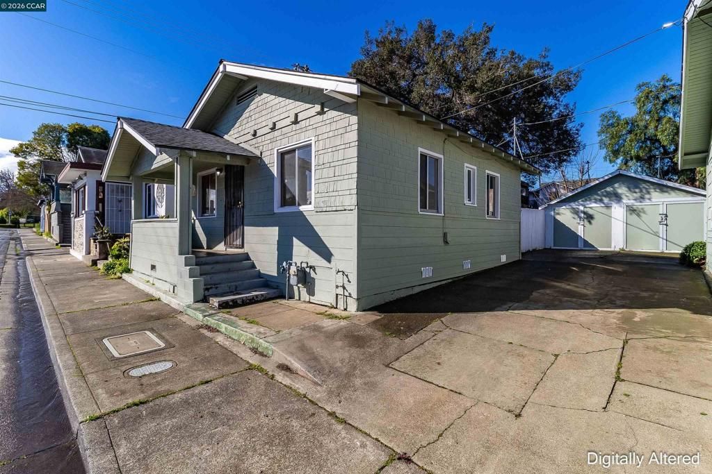 Image 3 of property listing at 125 Broadway St, Vallejo, CA 94590