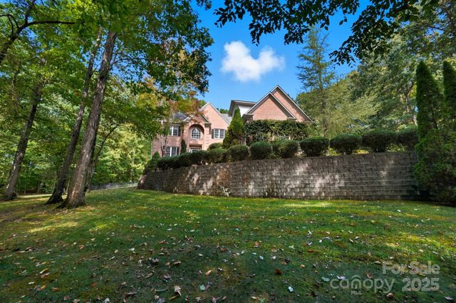 1300 Longleaf Court, Weddington, NC 28104