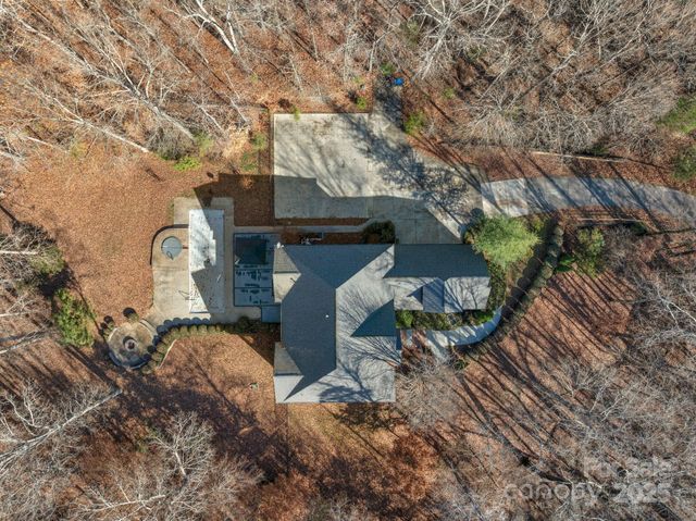 1300 Longleaf Court, Weddington, NC 28104