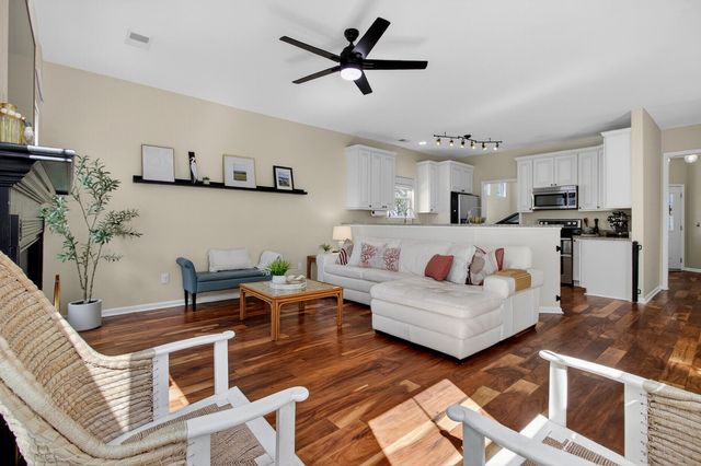 3245 Beaconsfield Road, Mount Pleasant, SC 29466