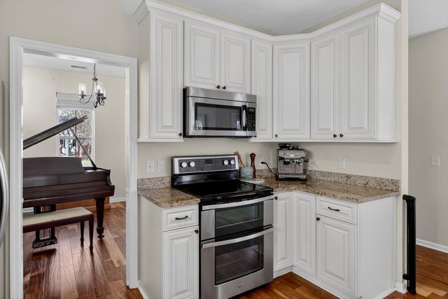 3245 Beaconsfield Road, Mount Pleasant, SC 29466