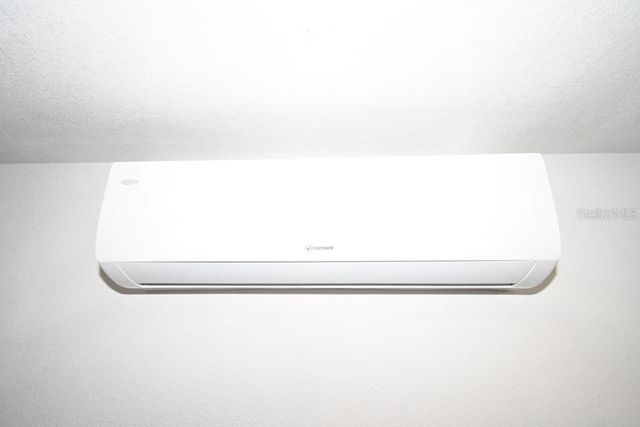 11907 FRONTAGE ROAD, Dade City, FL 33525