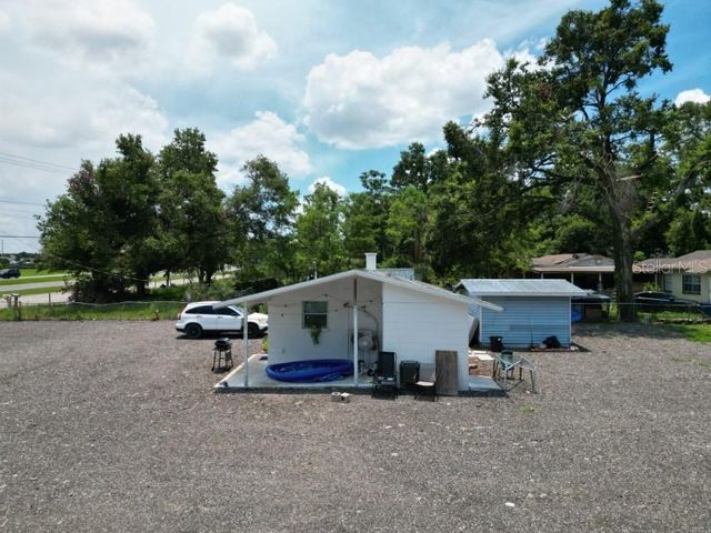 11907 FRONTAGE ROAD, Dade City, FL 33525